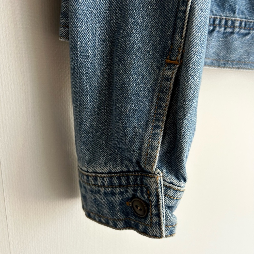Vintage Y2K Studio Ease Denim Trucker Short Jean Jacket Indie 2000s Layering | 8 - Picture 13 of 15